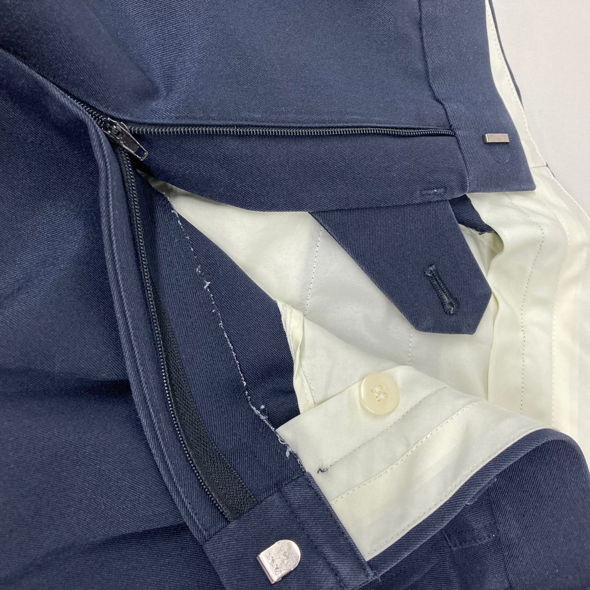 ファスナー交換 (1箇所につき)|服直し早太郎net||onaoshi hayataro net